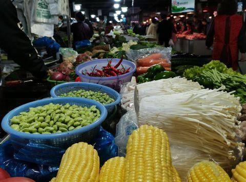 丽水夜市吃瓜事件,一场引发热议的街头冲突